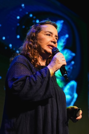 LUCIA HELENA GALVÃO